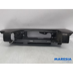 Renault - Trafic - Taillight edging, right