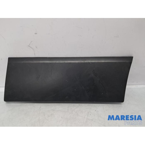 Renault - Trafic - Decorative strip