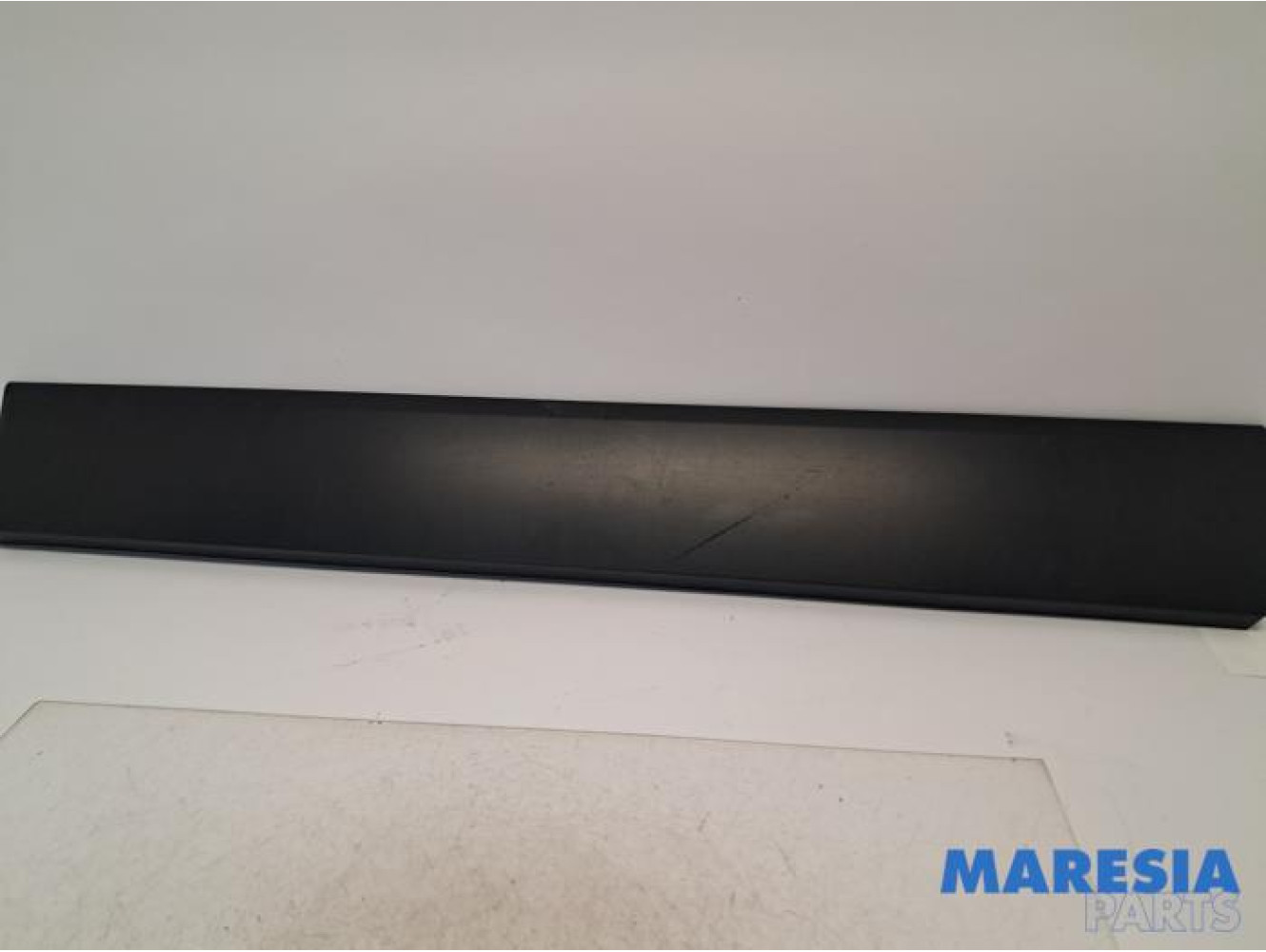 Renault - Trafic - Decorative strip