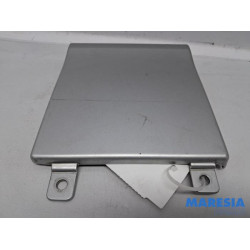 Renault - Trafic - Tankklappe