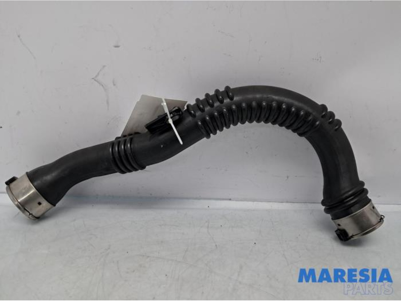 Renault - Trafic - Intercooler tube