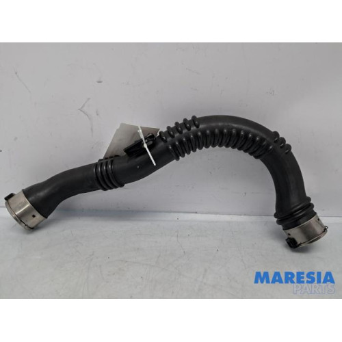 Renault - Trafic - Intercooler tube