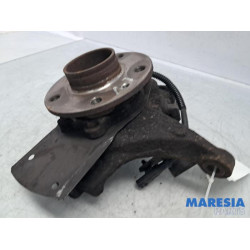 Renault - Trafic - Fusee links-voor