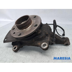 Renault - Trafic - Achsschenkel rechts vorne