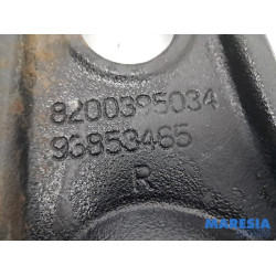 Renault - Trafic - Querlenker rechts vorne