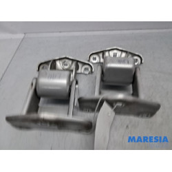 Renault - Trafic - Scharnier deur links-achter