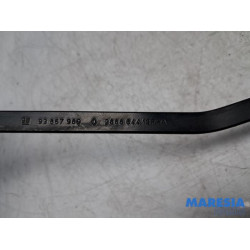 Renault - Trafic - Front wiper arm