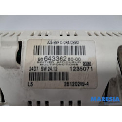 Peugeot - 207 - Display Interieur