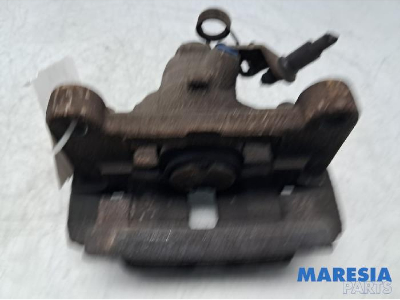 Renault - Trafic - Rear brake calliper, right