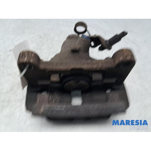 Renault - Trafic - Etrier de frein (pince) arrière droit
