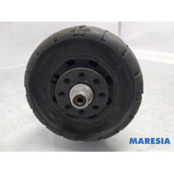 Renault - Trafic - Stoßdämpferstrebe rechts vorne