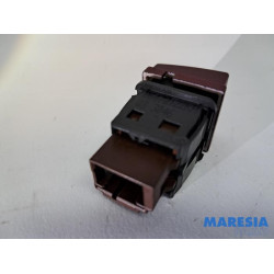 Peugeot - 207 - Panikbeleuchtung Schalter