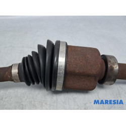 Renault - Trafic - Front drive shaft, right