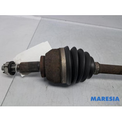 Renault - Trafic - Front drive shaft, right