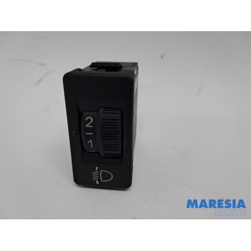 Peugeot - 207 - Commutateur phare hauteur réglable