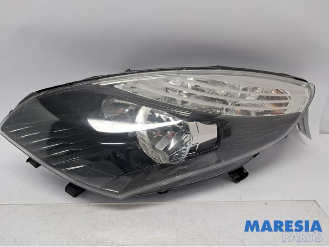 Renault - Grand Scenic - Scheinwerfer links