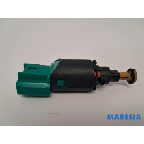 Peugeot - 207 - Remlicht Schakelaar