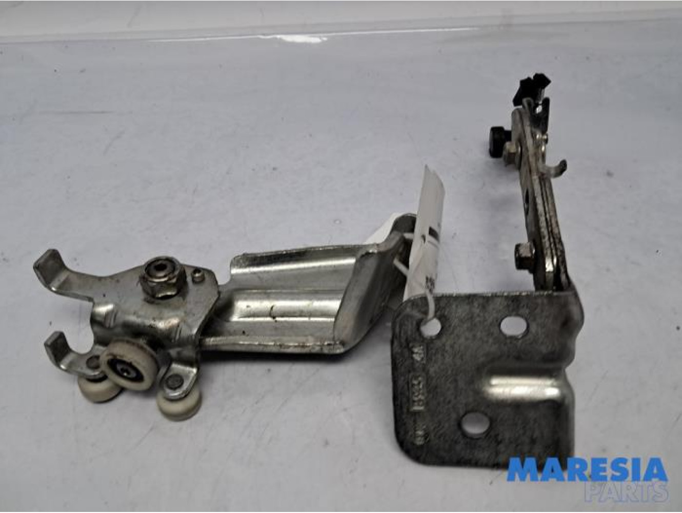 Fiat - Ducato - Schuifdeurrol rechts