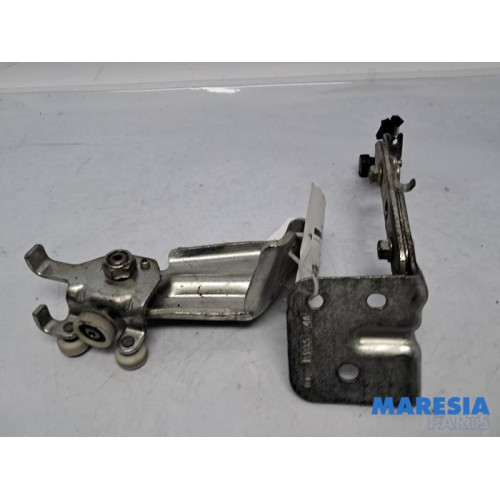 Fiat - Ducato - Schiebetürrolle rechts