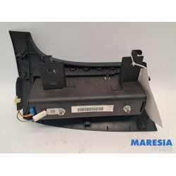 Peugeot - 207 - Airbag genou gauche