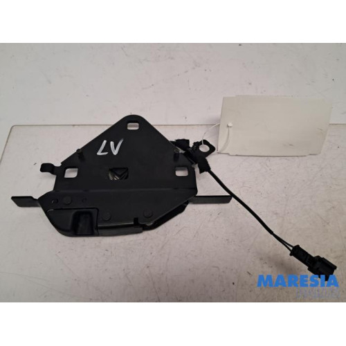 Peugeot - 207 - Cabriodach Verriegelung