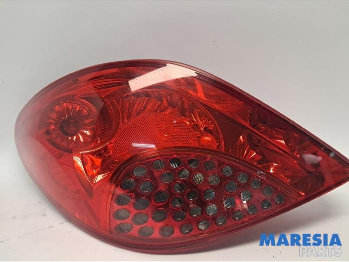 Peugeot - 207 - Taillight, left