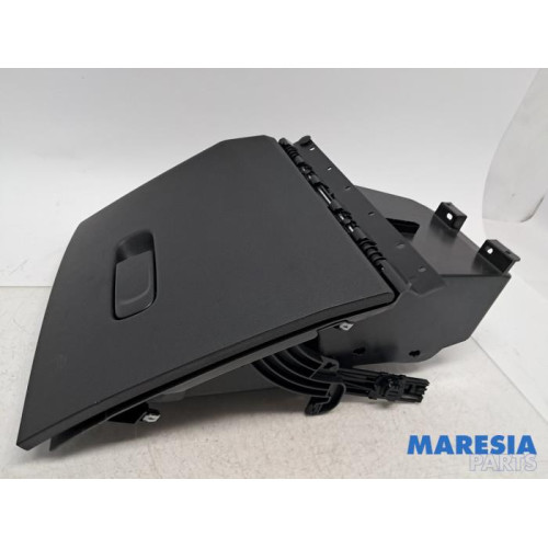 Alfa Romeo - Junior Elettrica - Glovebox