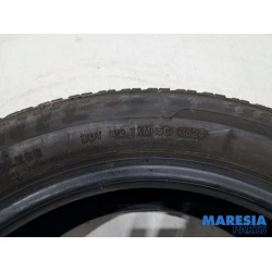 Peugeot - 107 - Pneu