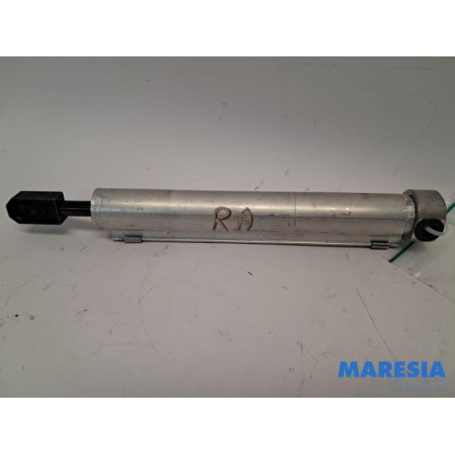 Peugeot - 207 - Cabriodak cilinder