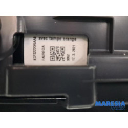 Peugeot - 208 - Door trim 4-door, front left