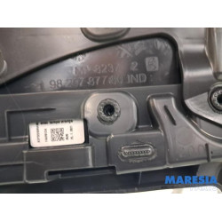 Peugeot - 208 - Front door trim 4-door, right