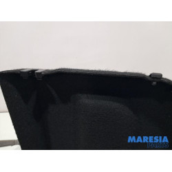 Peugeot - 208 - Hutablage