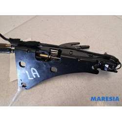 Peugeot - 207 - Cabriodach Verriegelung