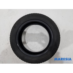 Peugeot - 208 - Pneu