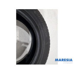 Peugeot - 208 - Pneu