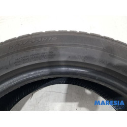 Peugeot - 208 - Pneu