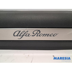 Alfa Romeo - Junior Elettrica - Step insert, left