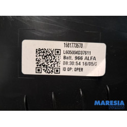 Alfa Romeo - Junior Elettrica - Einstieg vorne rechts