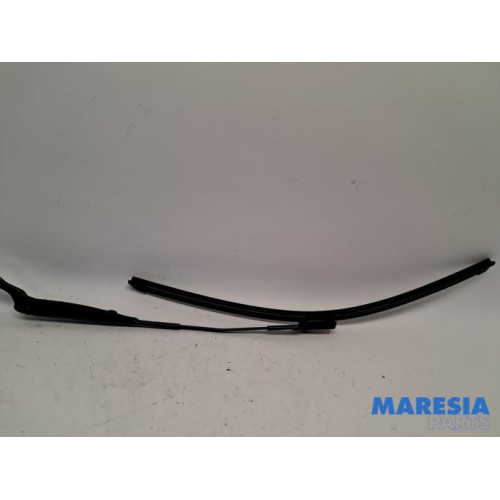 Fiat - 500 - Front wiper arm