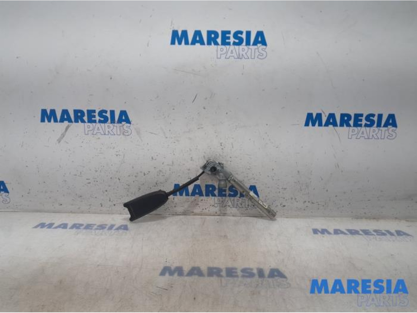 Renault - Megane - Seatbelt tensioner, left