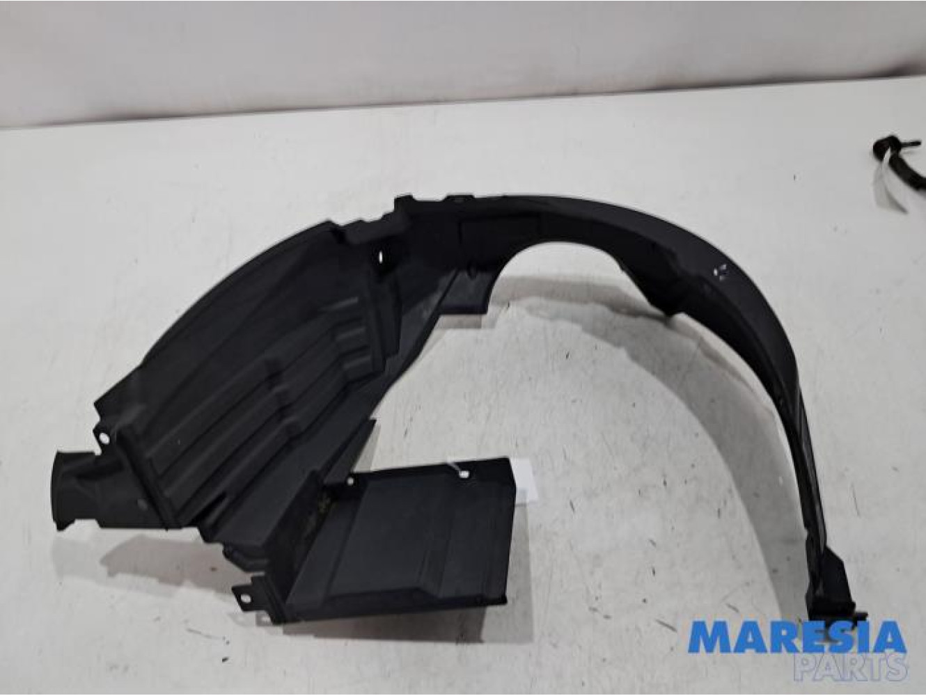 Peugeot - 107 - Passage de roue