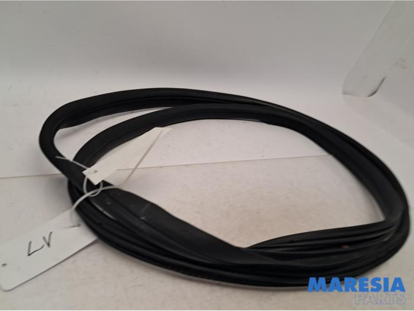 Peugeot - 107 - Türgummi 4-türig links vorne