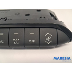 Alfa Romeo - Junior Elettrica - Kachel Bedieningspaneel