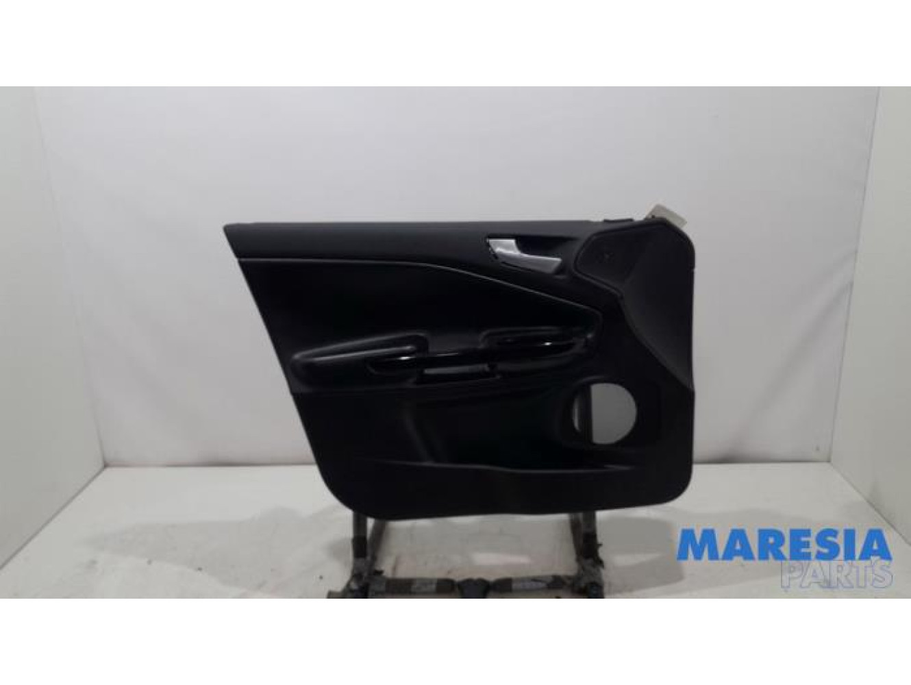 Alfa Romeo - Giulietta - Door trim 4-door, front left
