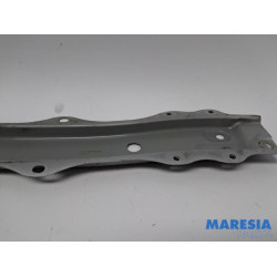 Peugeot - 107 - Barre radiateur