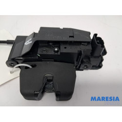 Alfa Romeo - Junior Elettrica - Tailgate lock mechanism