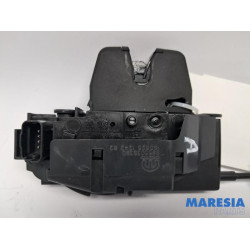 Alfa Romeo - Junior Elettrica - Tailgate lock mechanism