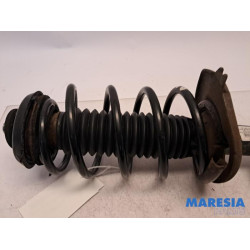 Peugeot - 308 - Stoßdämpferstrebe rechts vorne