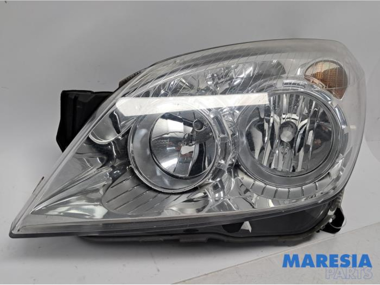 Opel - Astra - Headlight, left