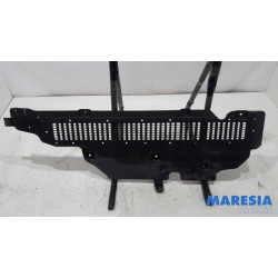 Renault - Clio - Beschermplaat bodem